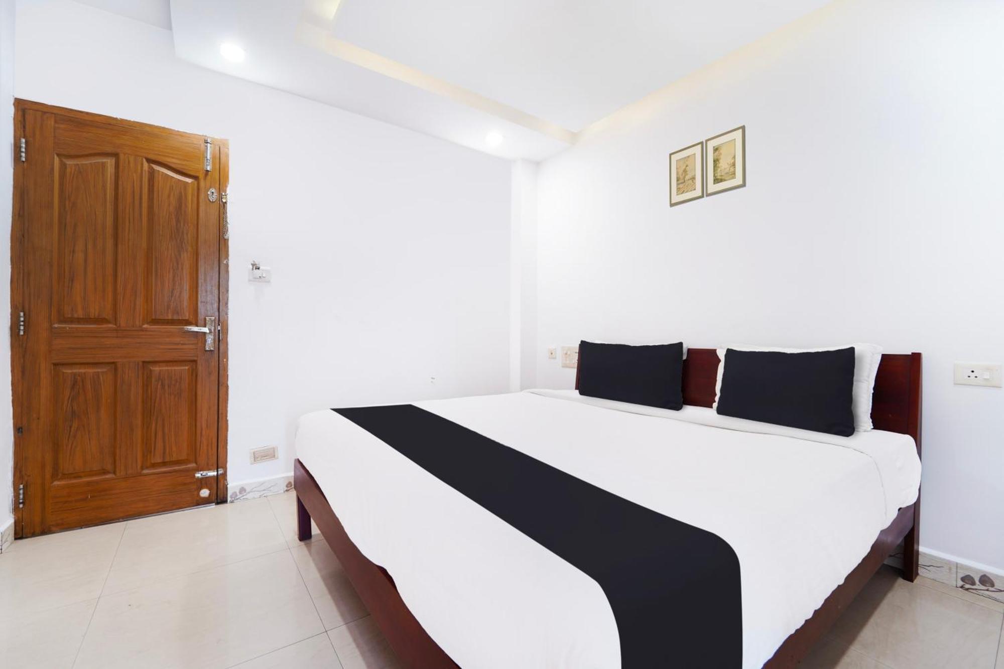 Super Townhouse City Center Ernakulam Kochi Eksteriør billede